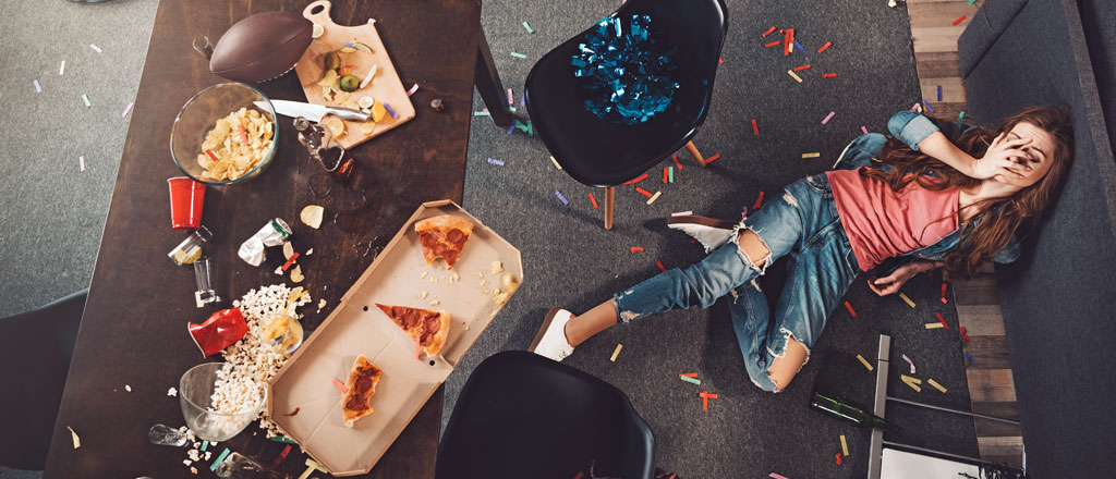 One of the biggest red flags for renting with roommates is someone who stays up late partying.