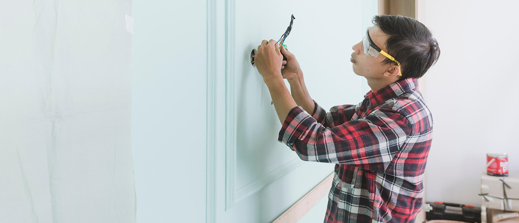 Before listing your Spokane home to sell, a big factor is to make sure any repairs are completed.