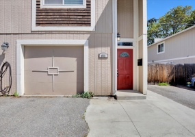 612 42nd Ave, Spokane, Washington 99203, 2 Bedrooms Bedrooms, ,2 BathroomsBathrooms,Residential Lease,For Rent,42nd,SAR202516321