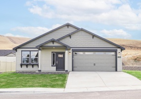 1591 68th Ave, Spokane, Washington 99224, 3 Bedrooms Bedrooms, ,2 BathroomsBathrooms,Residential,For Sale,68th,SAR202516641