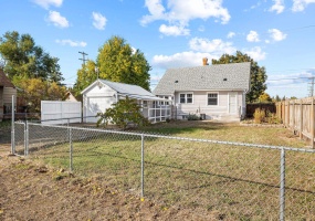 1602 York Ave, Spokane, Washington 99205, 3 Bedrooms Bedrooms, ,1 BathroomBathrooms,Residential,For Sale,York,0,SAR202525716