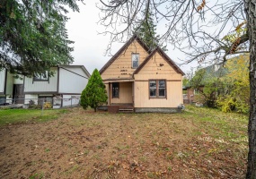 2917 Nelson St, Spokane, Washington 99207, 2 Bedrooms Bedrooms, ,1 BathroomBathrooms,Residential,For Sale,Nelson,0,SAR202526772