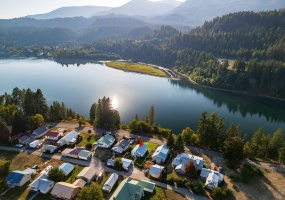 409 Pend Oreille Blvd, Metaline Falls, Washington 99153, 4 Bedrooms Bedrooms, ,1 BathroomBathrooms,Residential,For Sale,Pend Oreille,0,SAR202524442