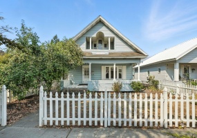 2420 Maxwell Ave, Spokane, Washington 99201, 4 Bedrooms Bedrooms, ,3 BathroomsBathrooms,Residential,For Sale,Maxwell,0,SAR202527005