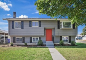 1008 BEEMAN St, Airway Heights, Washington 99001, 4 Bedrooms Bedrooms, ,2 BathroomsBathrooms,Residential,For Sale,BEEMAN,0,SAR202527495 1008 BEEMAN St, Airway Heights, Washington 99001, 4 Bedrooms Bedrooms, ,2 BathroomsBathrooms,Residential,For Sale,BEEMAN,0,SAR202527495