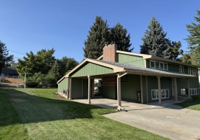 1714 4th St, Cheney, Washington 99004, 5 Bedrooms Bedrooms, ,2 BathroomsBathrooms,Residential,For Sale,4th,0,SAR202527505